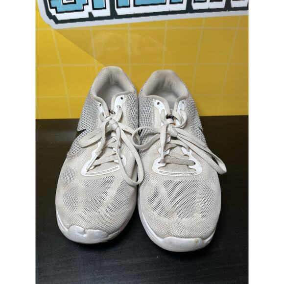 Nike Revolution 3 Women’s Running Shoes 819303-102 White Gray Black Size 8.5 604 - Picture 2 of 8